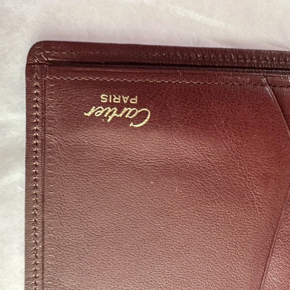Beautiful Cartier Bi Fold wallet - Picture 4 of 9